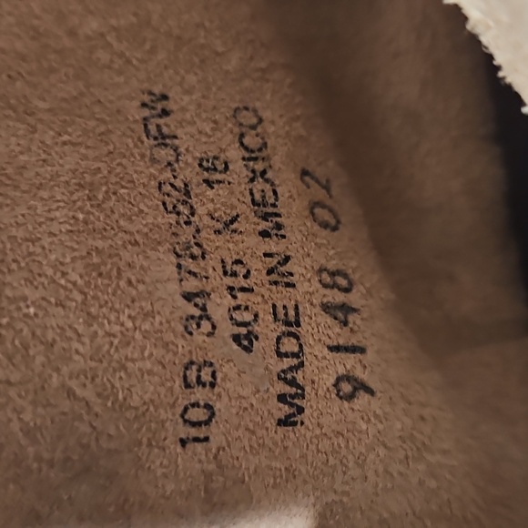 Frye Cream Veronica Short Ankle Boots Sz 10 Like New! - Picture 7 of 9